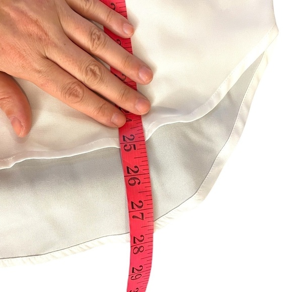 NWT White Blouse With Diamond Studs On Collar 🤍 - Picture 12 of 12